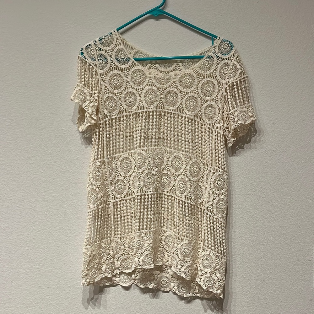 Cream Lace Top with Short Sleeves, Size M, 100% cotton, perfect for layering